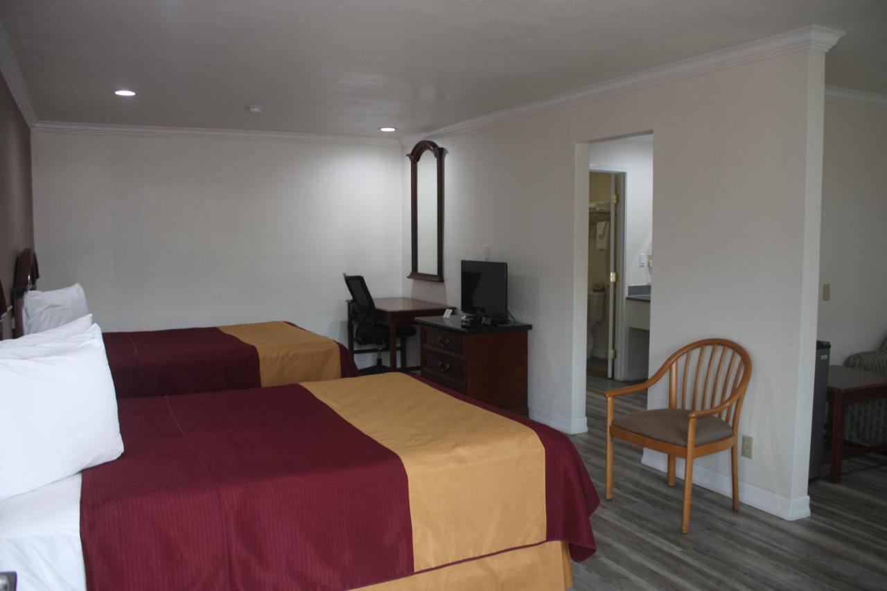 Value Inn & Suites 雷丁 外观 照片