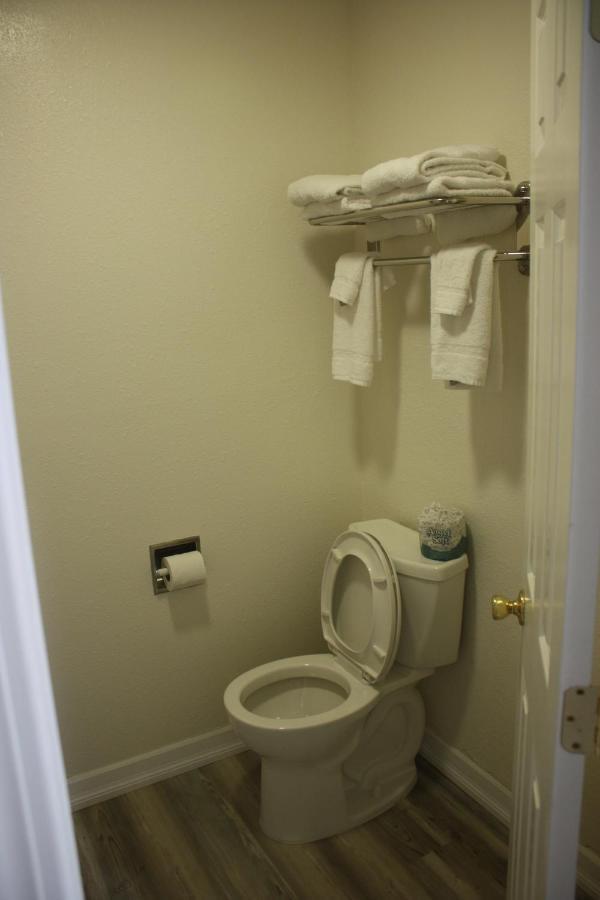 Value Inn & Suites 雷丁 外观 照片