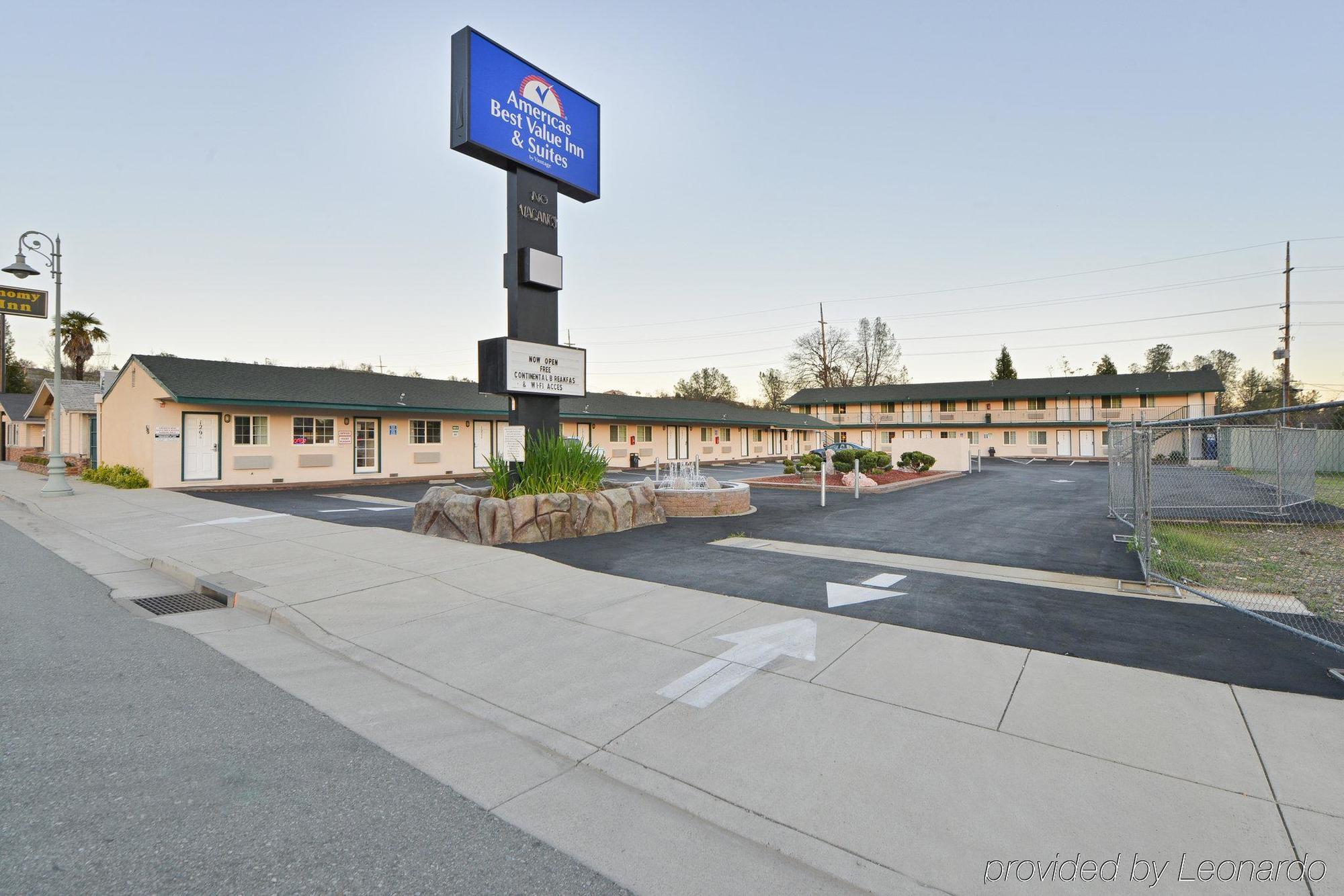 Value Inn & Suites 雷丁 外观 照片