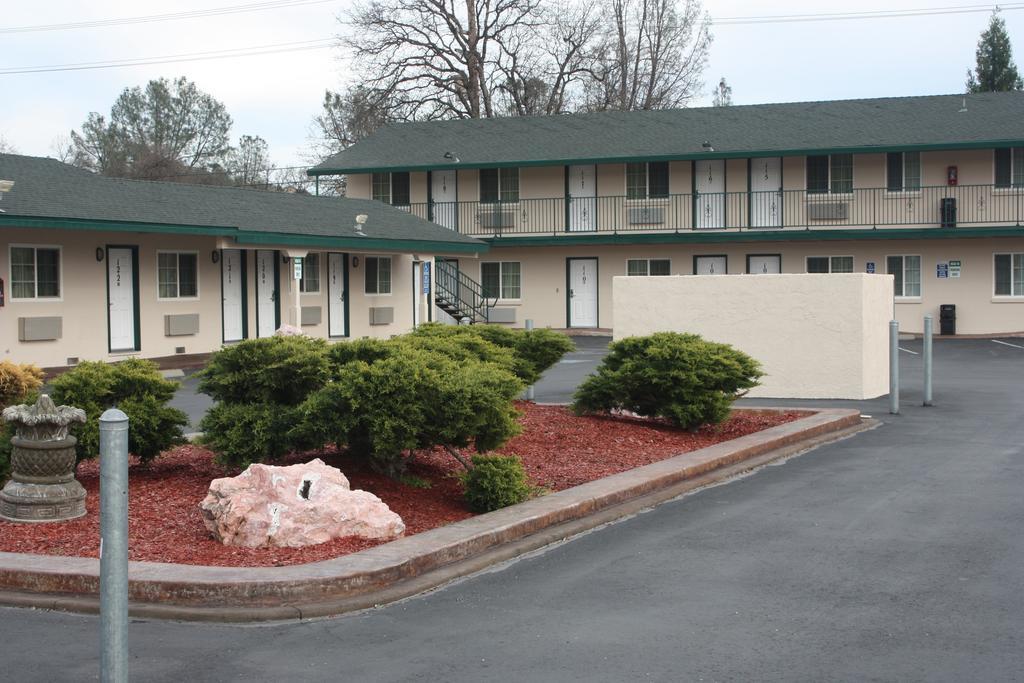 Value Inn & Suites 雷丁 外观 照片