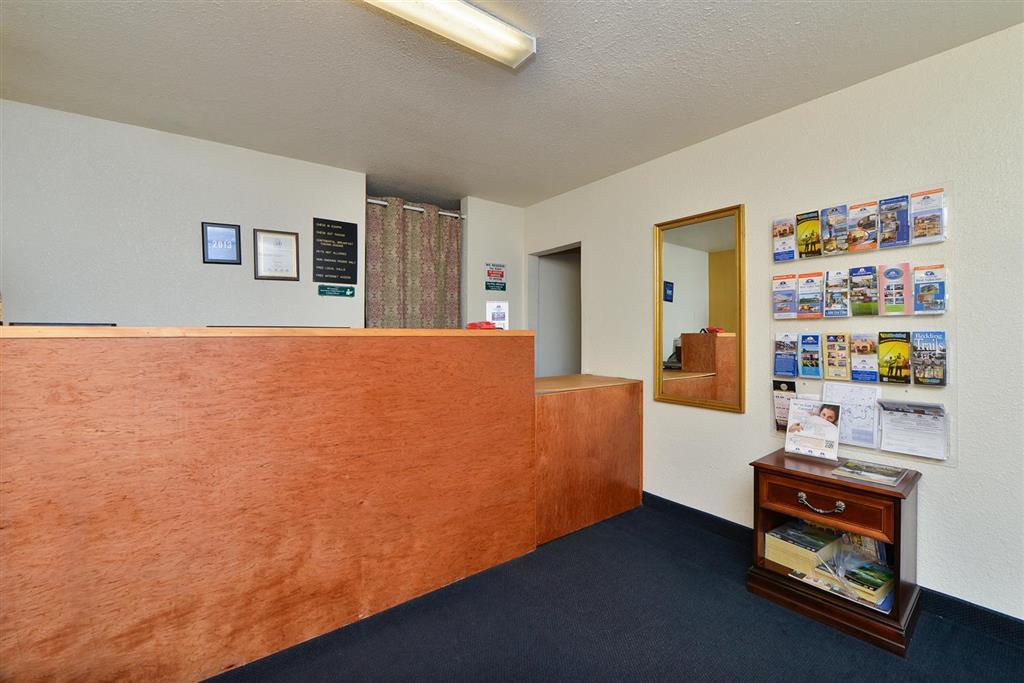 Value Inn & Suites 雷丁 内观 照片