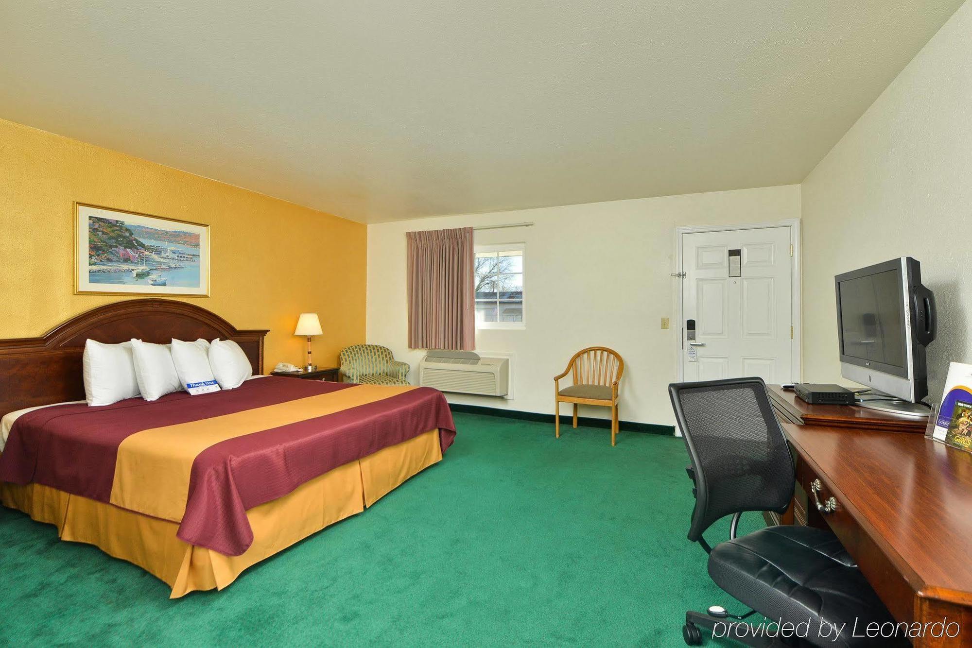 Value Inn & Suites 雷丁 外观 照片
