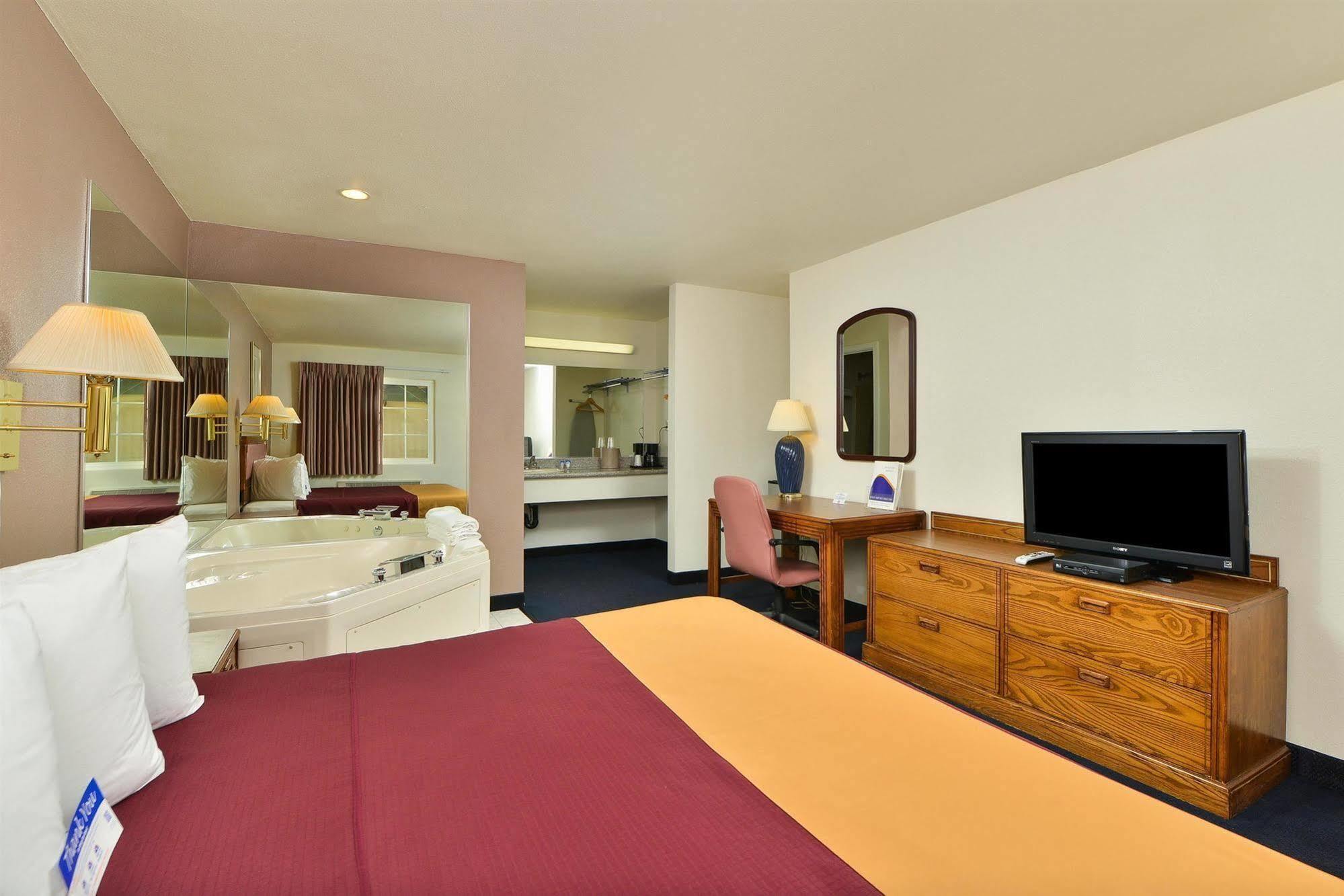 Value Inn & Suites 雷丁 外观 照片