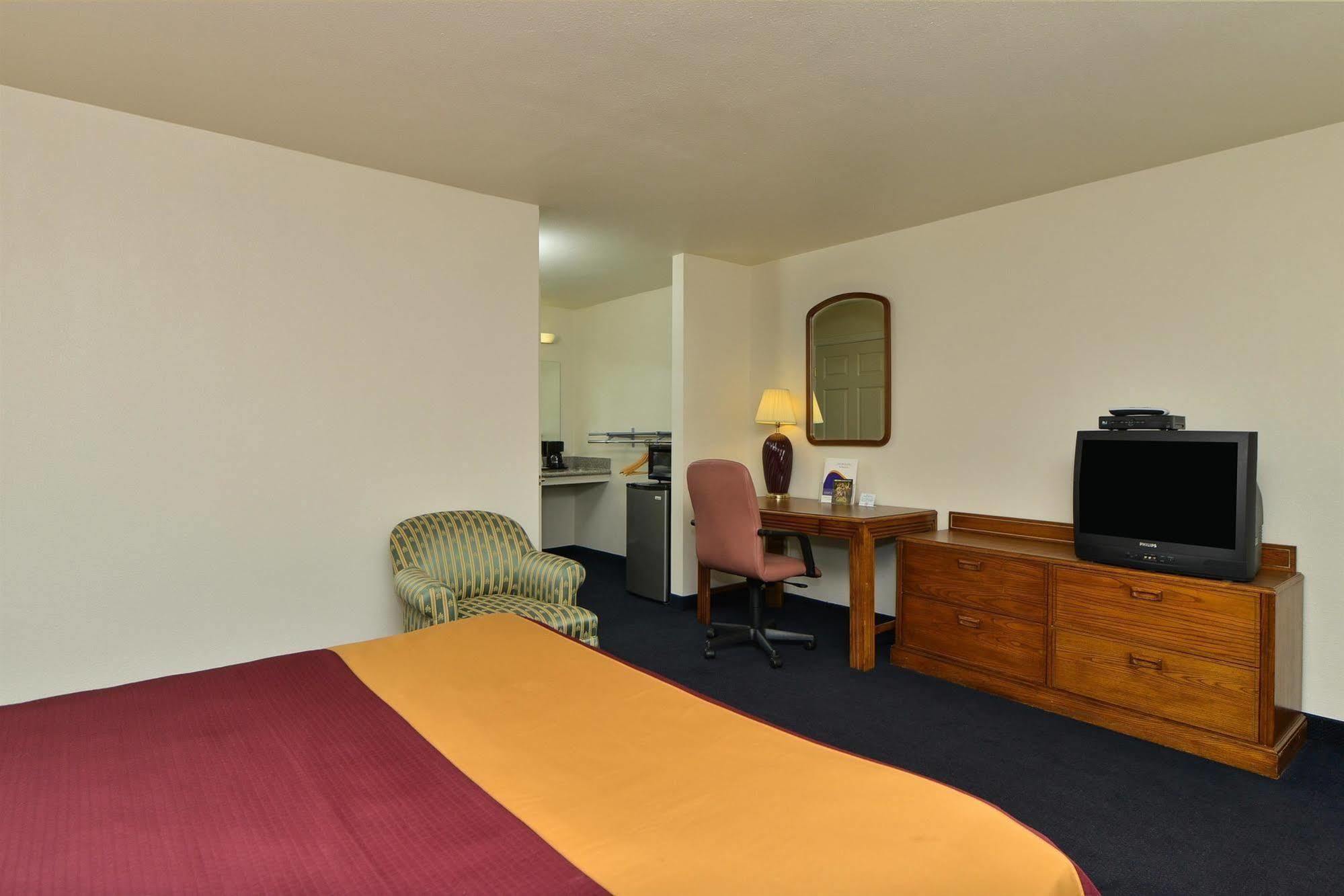 Value Inn & Suites 雷丁 外观 照片