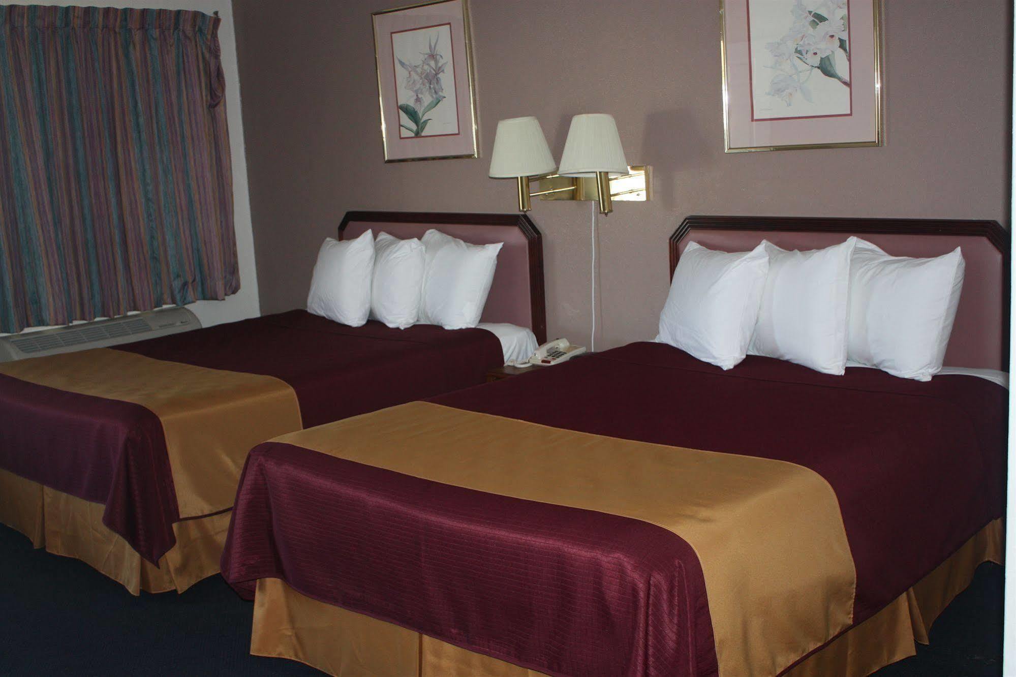 Value Inn & Suites 雷丁 外观 照片