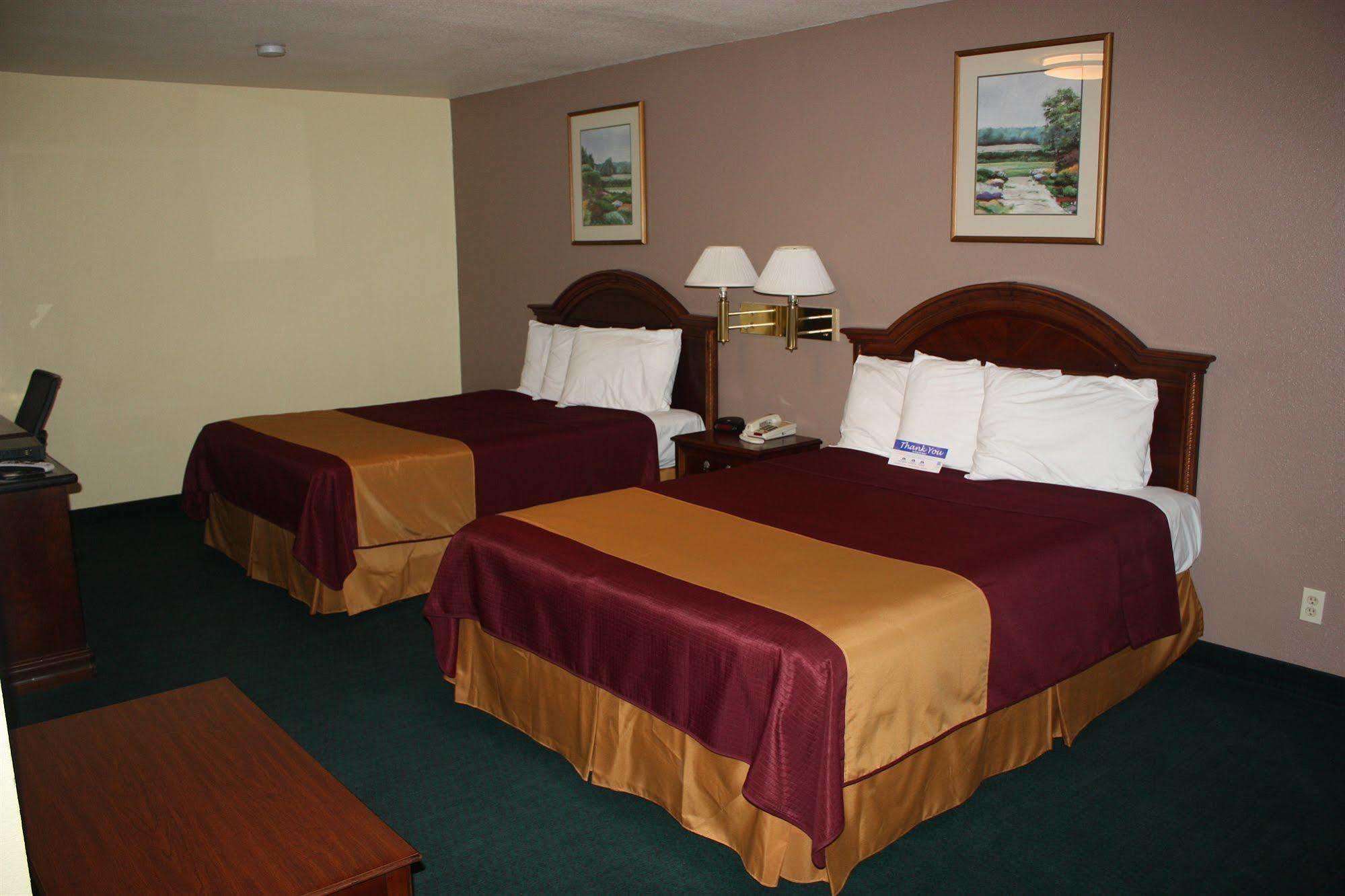 Value Inn & Suites 雷丁 外观 照片