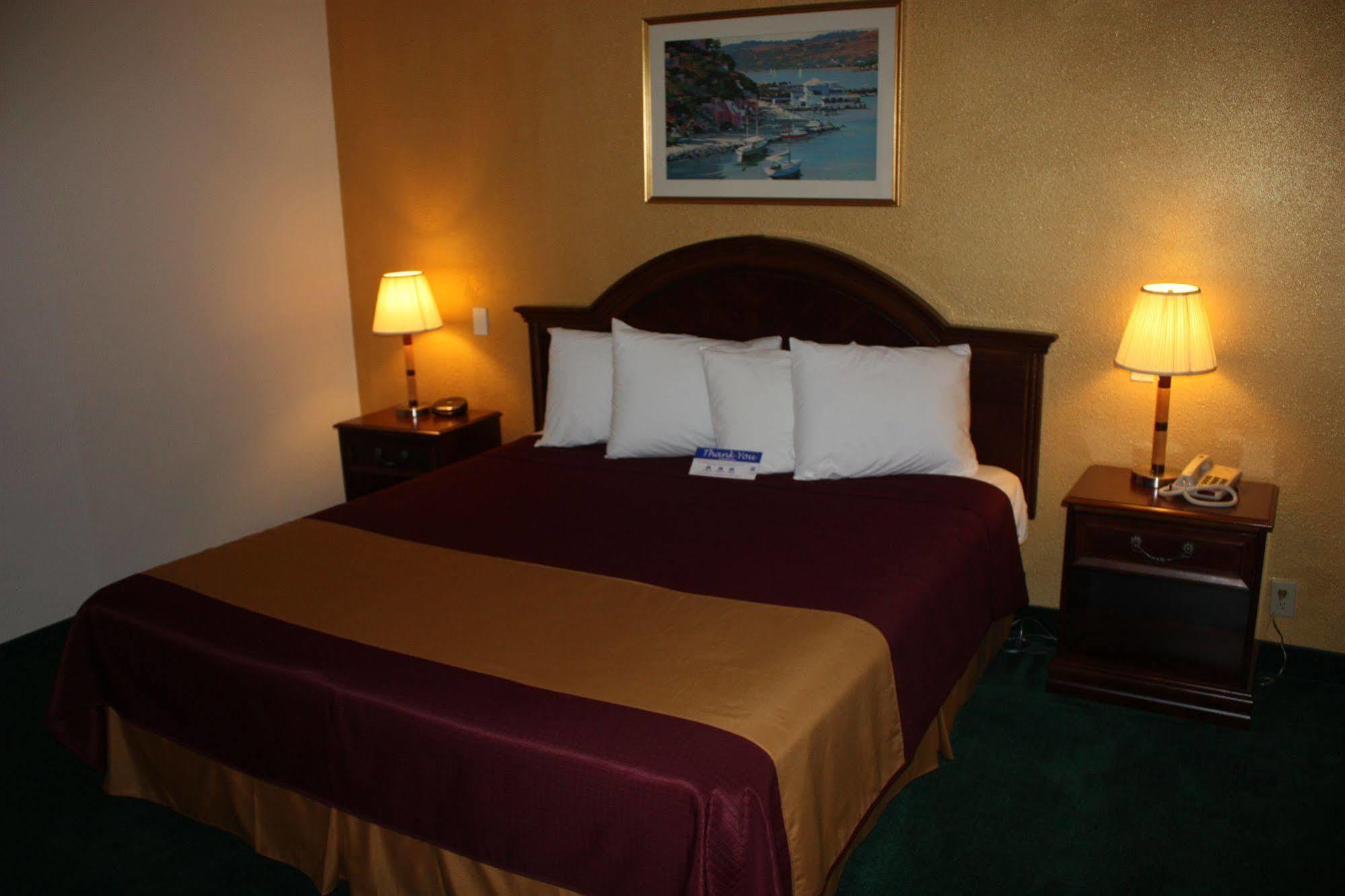 Value Inn & Suites 雷丁 外观 照片
