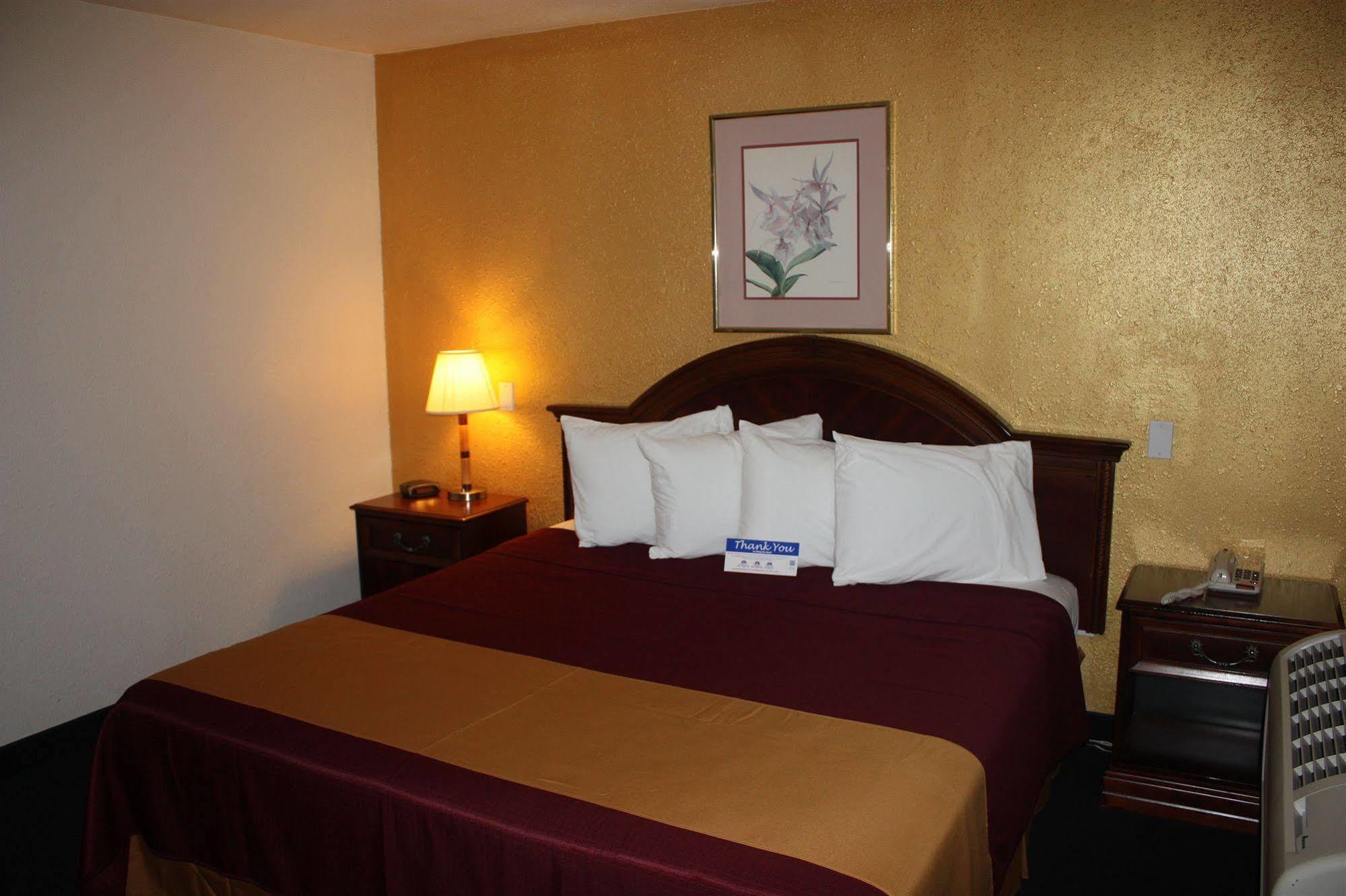 Value Inn & Suites 雷丁 外观 照片