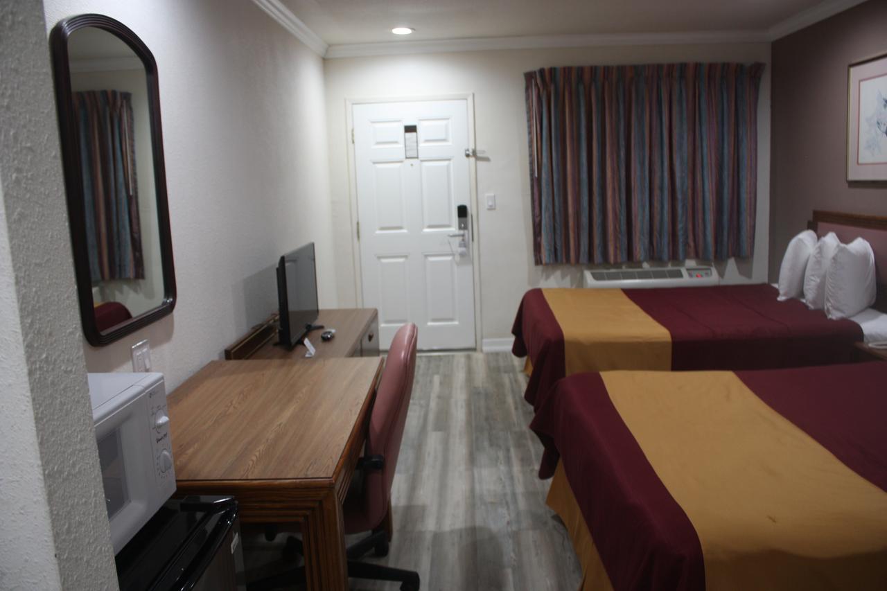 Value Inn & Suites 雷丁 外观 照片